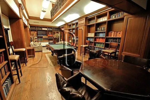 Rented by Bouklis Group | media 20