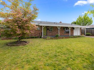 1806 SE 97th Ave, Portland, OR 97216