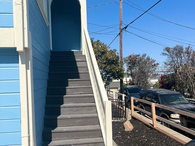 705 Winslow St #3 — Photo 2