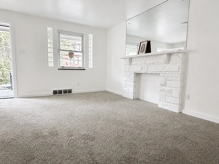 239 Renova St — Photo 4