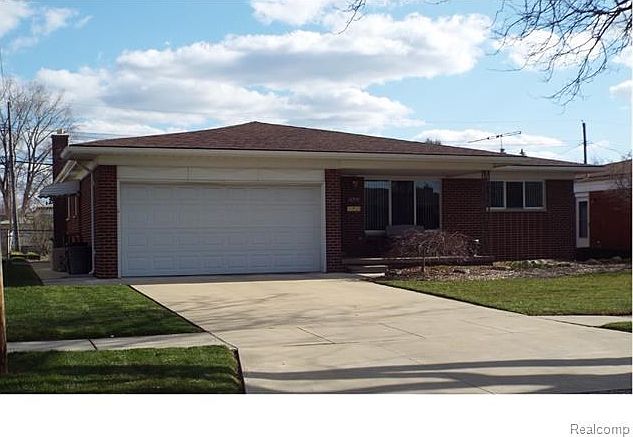 1st image of 14238 Ivanhoe Dr