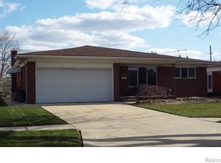 14238 Ivanhoe Dr, Warren, MI 48088