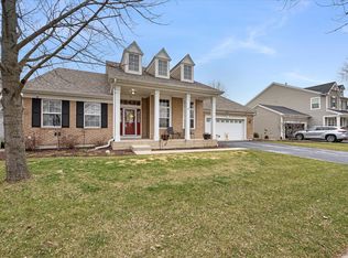 231 Springside Dr, Elgin, IL 60124