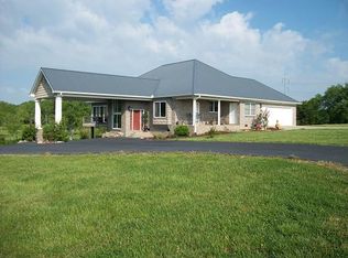 587 Higgins Rd, Wartrace, TN 37183