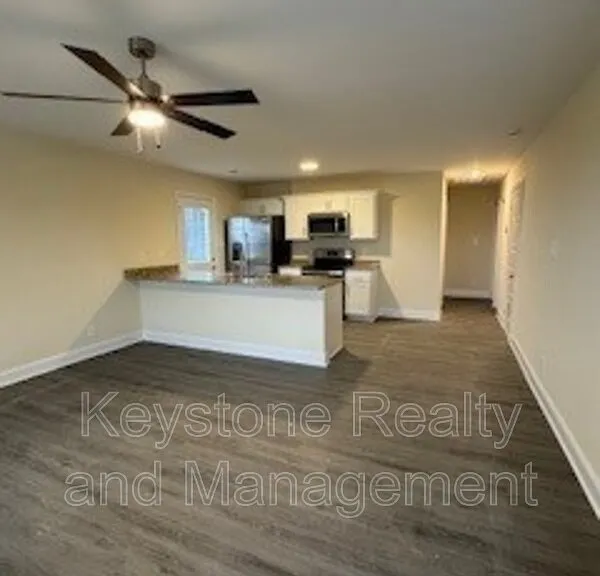 101 Mace Ln #B — Photo 2