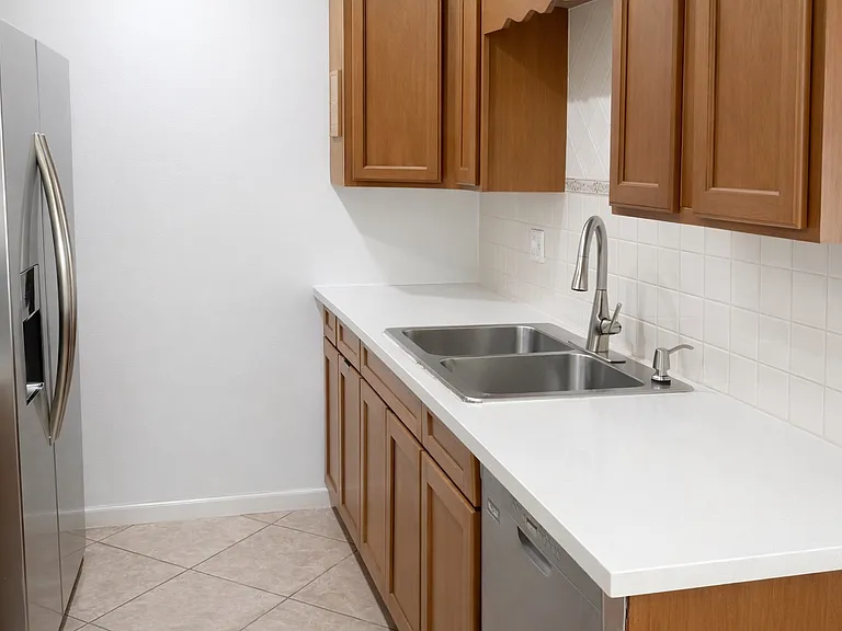 3565 Linden Ave #107 — Photo 9