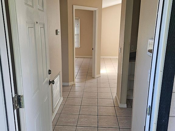4th image of 412 Altaloma Ave