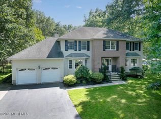 30 Sam Dr, Tinton Falls, NJ 07724