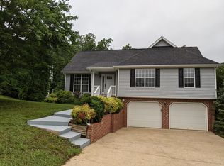 6507 White Tail Dr, Ooltewah, TN 37363