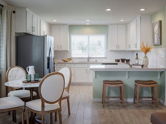 SJVHomes_Brookside_Ashford1298_005.jpg