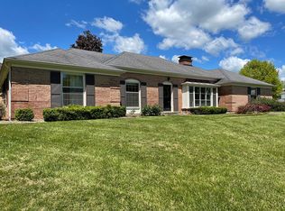 201 Candlelight Dr, Clarksburg, WV 26301