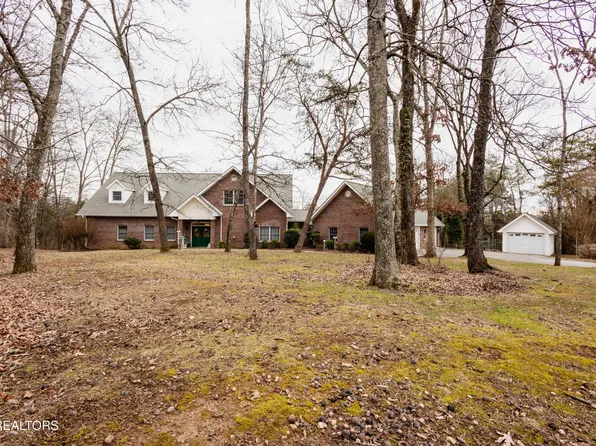 2168 Ranch Rd, Dandridge, TN 37725