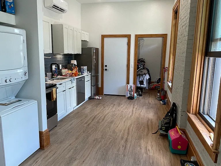 18 Mulberry St #7 — Photo 6