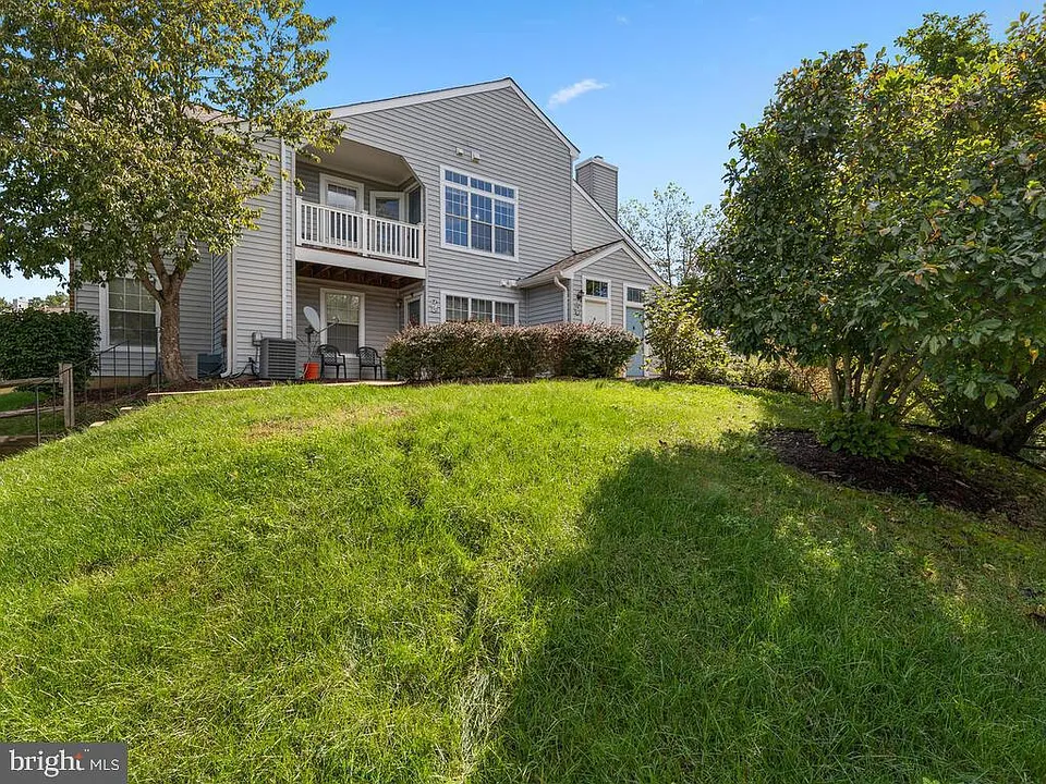 8792 Grasmere Ct