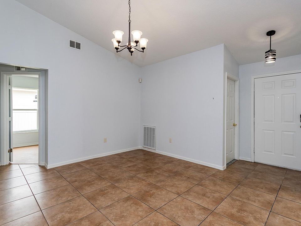 1st image of 412 Meridian St