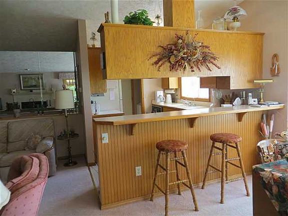 3rd image of 3722 S Alder Cir