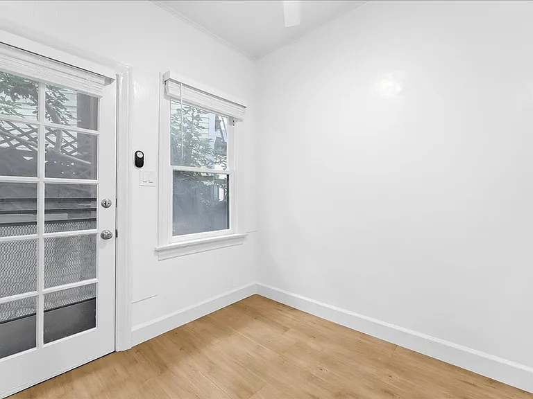 3212 Hamilton Way #9 — Photo 4