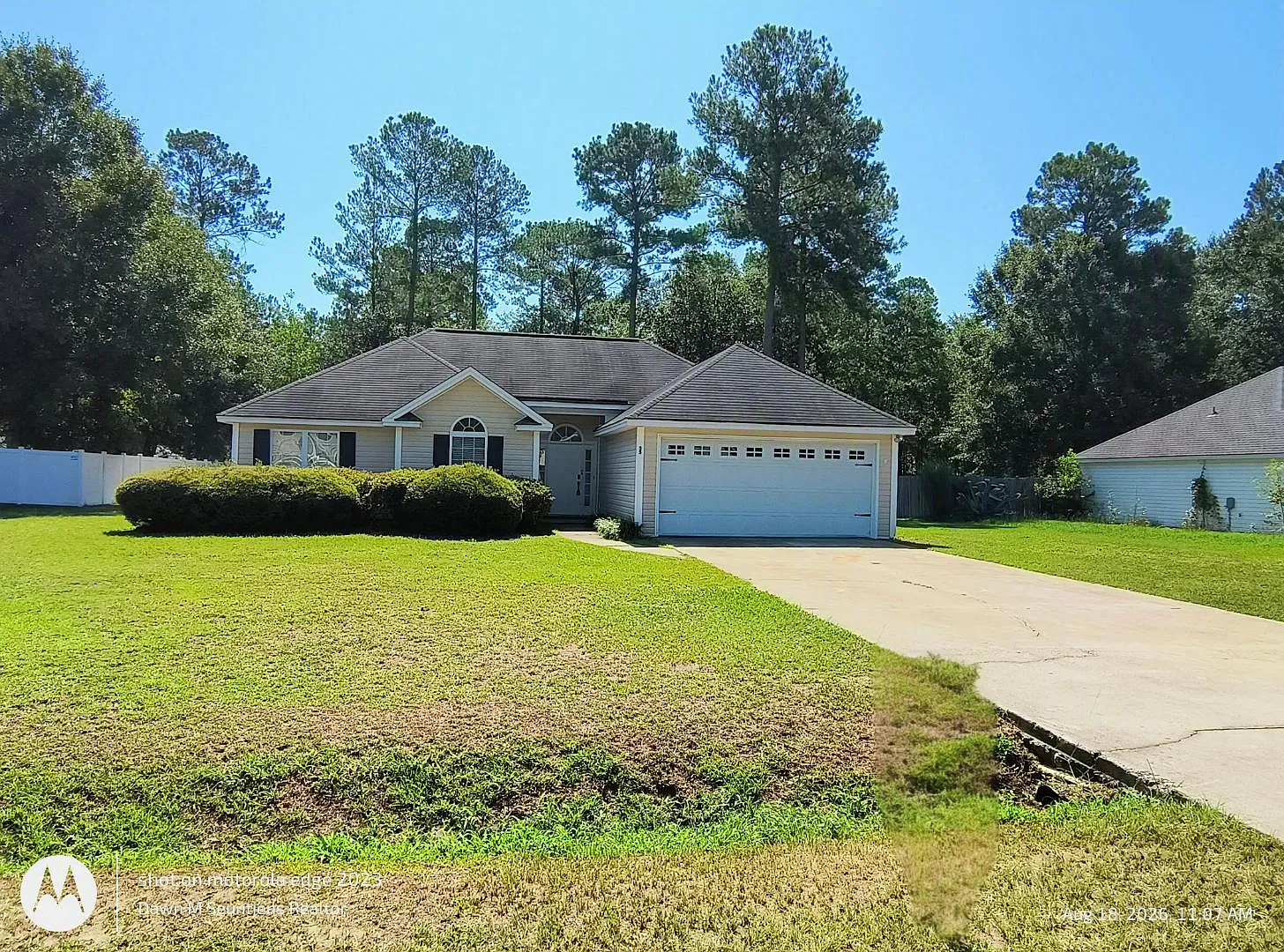 3 bed, 1287 sqft, $1,900 — Photo 1