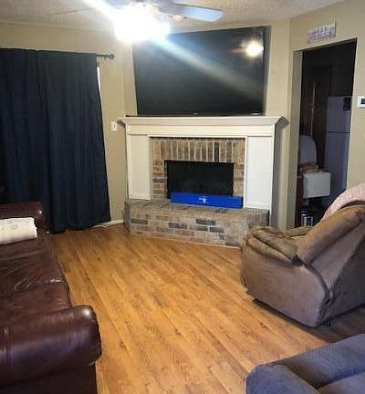 4th image of 1400 E Bayou Pkwy APT 5D