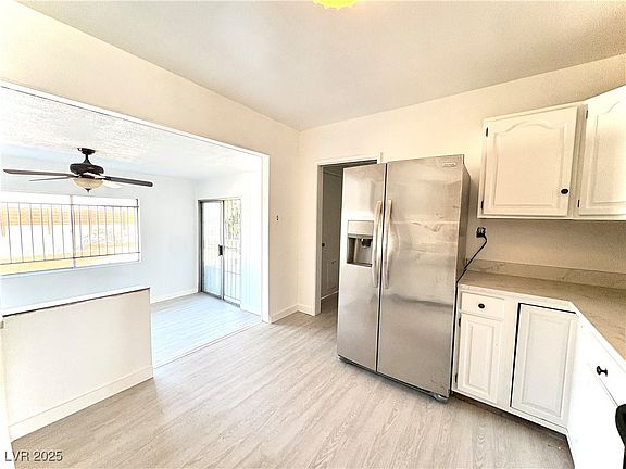 2nd image of 1425 Bracken Ave