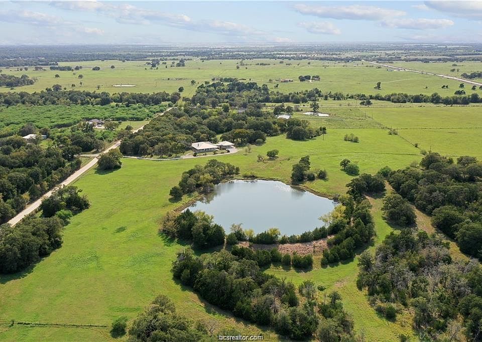 2nd image of Deep Well Rd