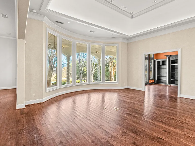 4624 Byron Cir — Photo 14