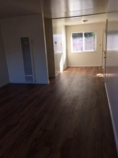 4th image of 1704 Beachwood Dr