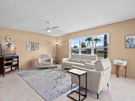 3rd image of 3311 Loren Road #A