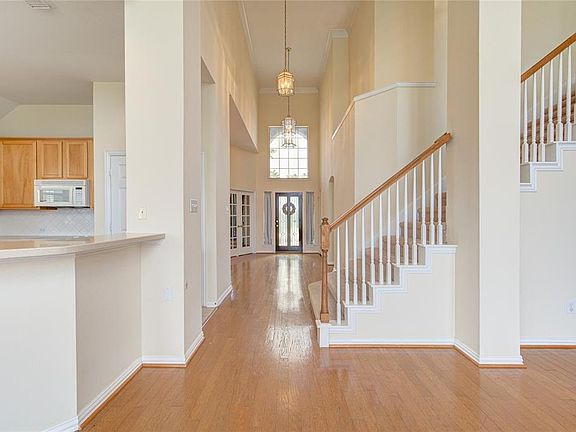 3rd image of 11914 Newport Shore Dr