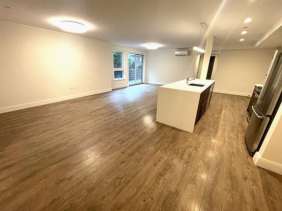 3rd image of 40 Fisher Ave #Ut02