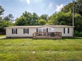 6897 N Bogardus Rd, Austin, IN 47102