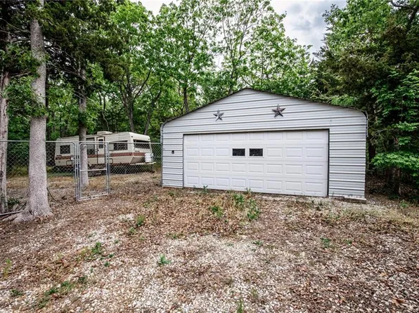 36 Maple Dr, Mapleton, KS 66754