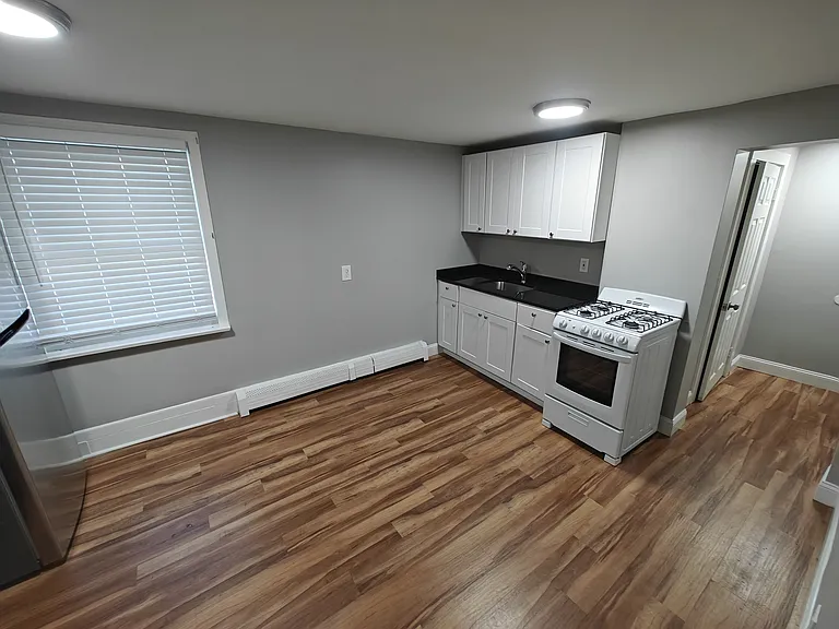 28 Vine St #101 — Photo 8