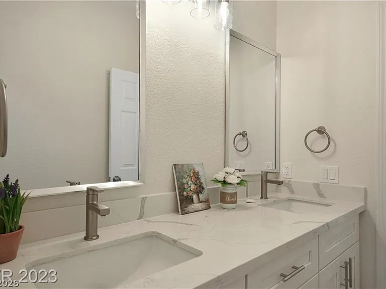 3816 Cape Royal St — Photo 18