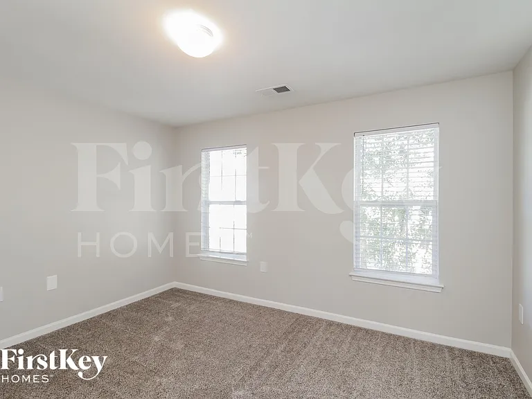 4017 Eastford Ct — Photo 10