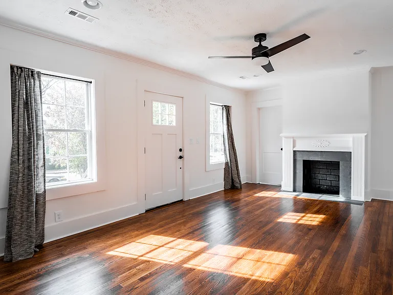 2692 Knox St NE — Photo 5