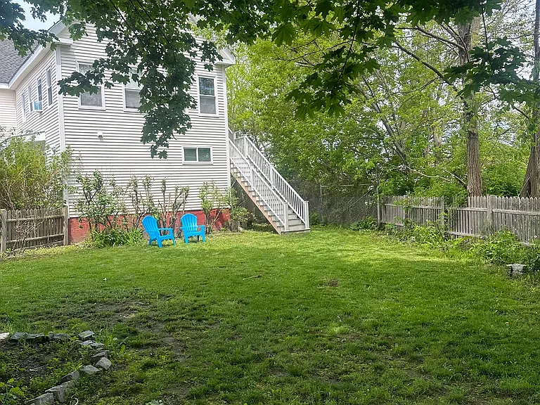286 Front St — Photo 8
