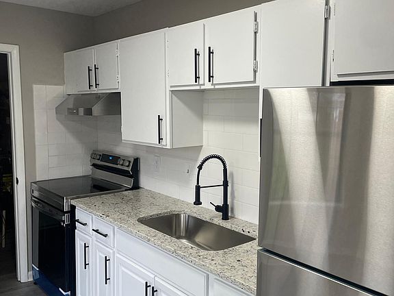 5th image of 3554 Chesapeake Dr #3554