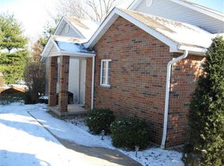 2720 Kings Pointe NE, Quincy, IL 62305