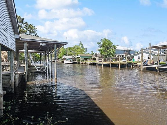 4th image of 58530 Lake Rd