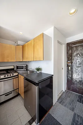 Sold by Halstead Real Estate | media 5