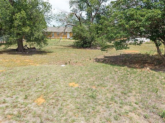 2nd image of 416 N Illinois St Lot 19-22