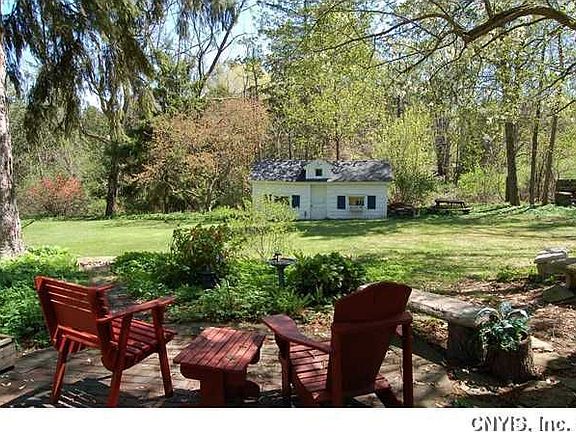 4th image of 507 Maple Dr
