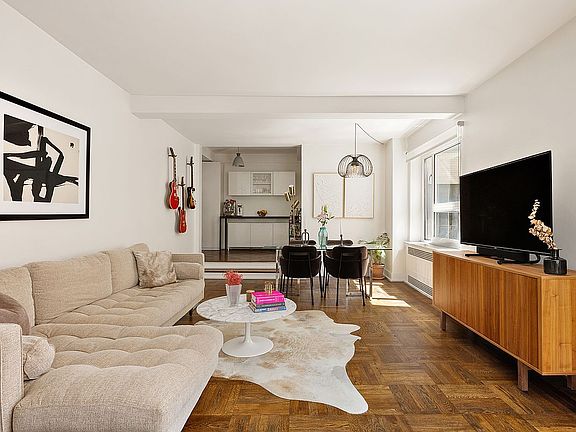 2nd image of 20 E 35th St APT 9-N