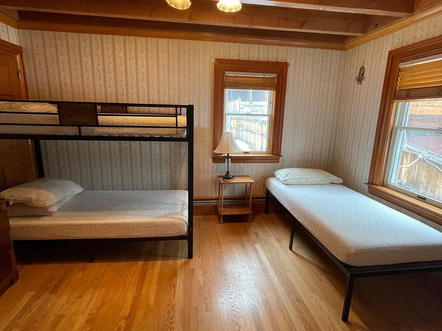 250 Forest Glen Rd — Photo 3