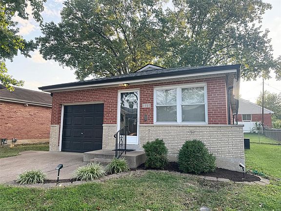 2nd image of 8935 Eden Ave