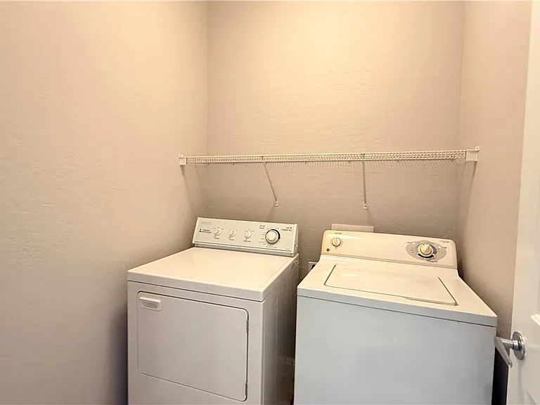 2354 Amana Dr — Photo 14