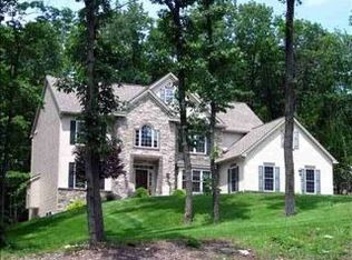 705 Cur Lee Ln, Boiling Springs, PA 17007