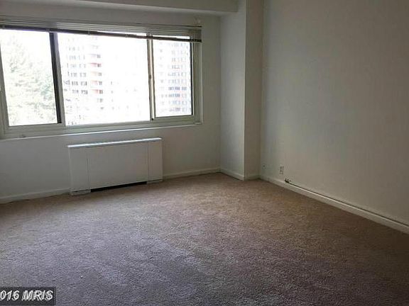 5th image of 4201 Cathedral Ave NW APT 921W