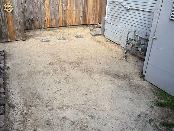 5th image of 4020 Haines St